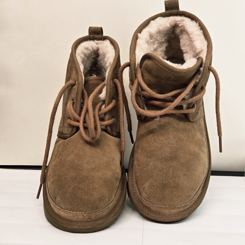 UGG Kids Chestnut Suede Lace-Up Booties with Shearling Collar
